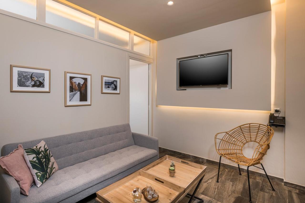 Sun Ray Luxury Apartments Agia Marina Exteriér fotografie