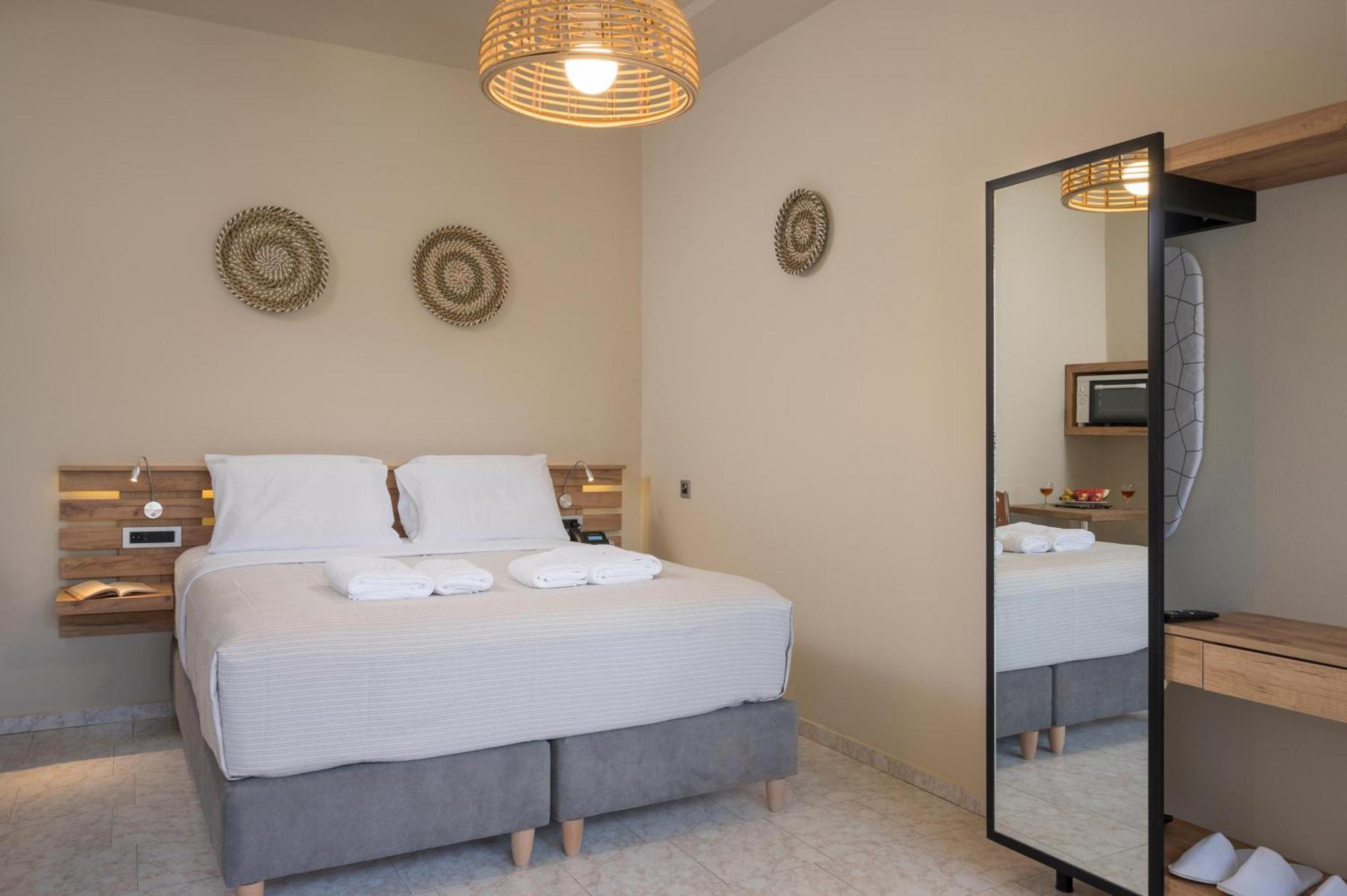 Sun Ray Luxury Apartments Agia Marina Pokoj fotografie