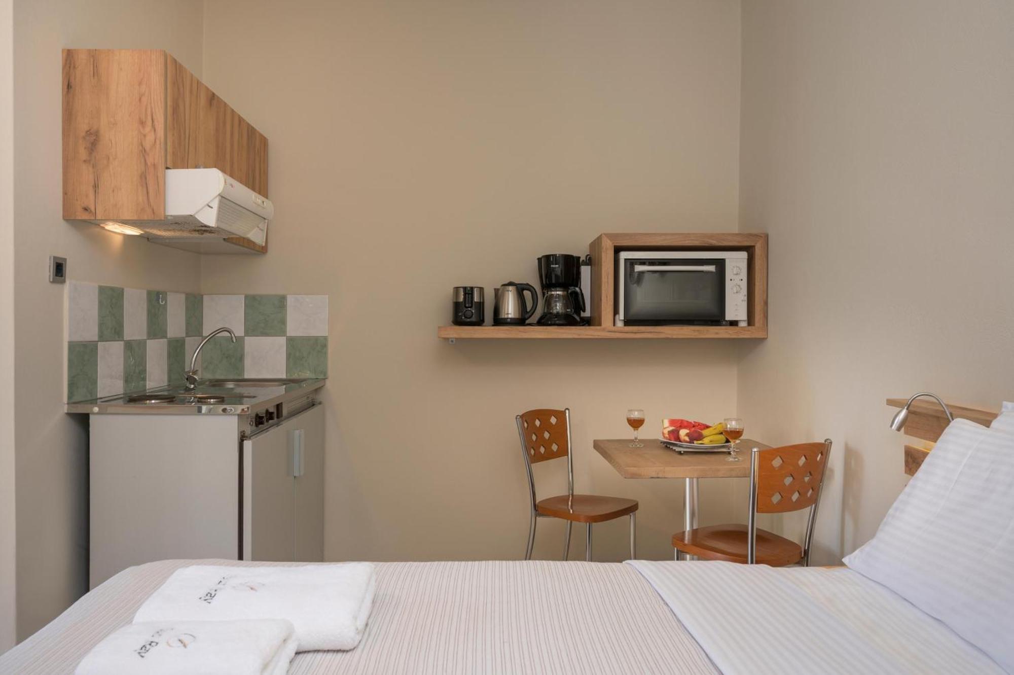 Sun Ray Luxury Apartments Agia Marina Pokoj fotografie