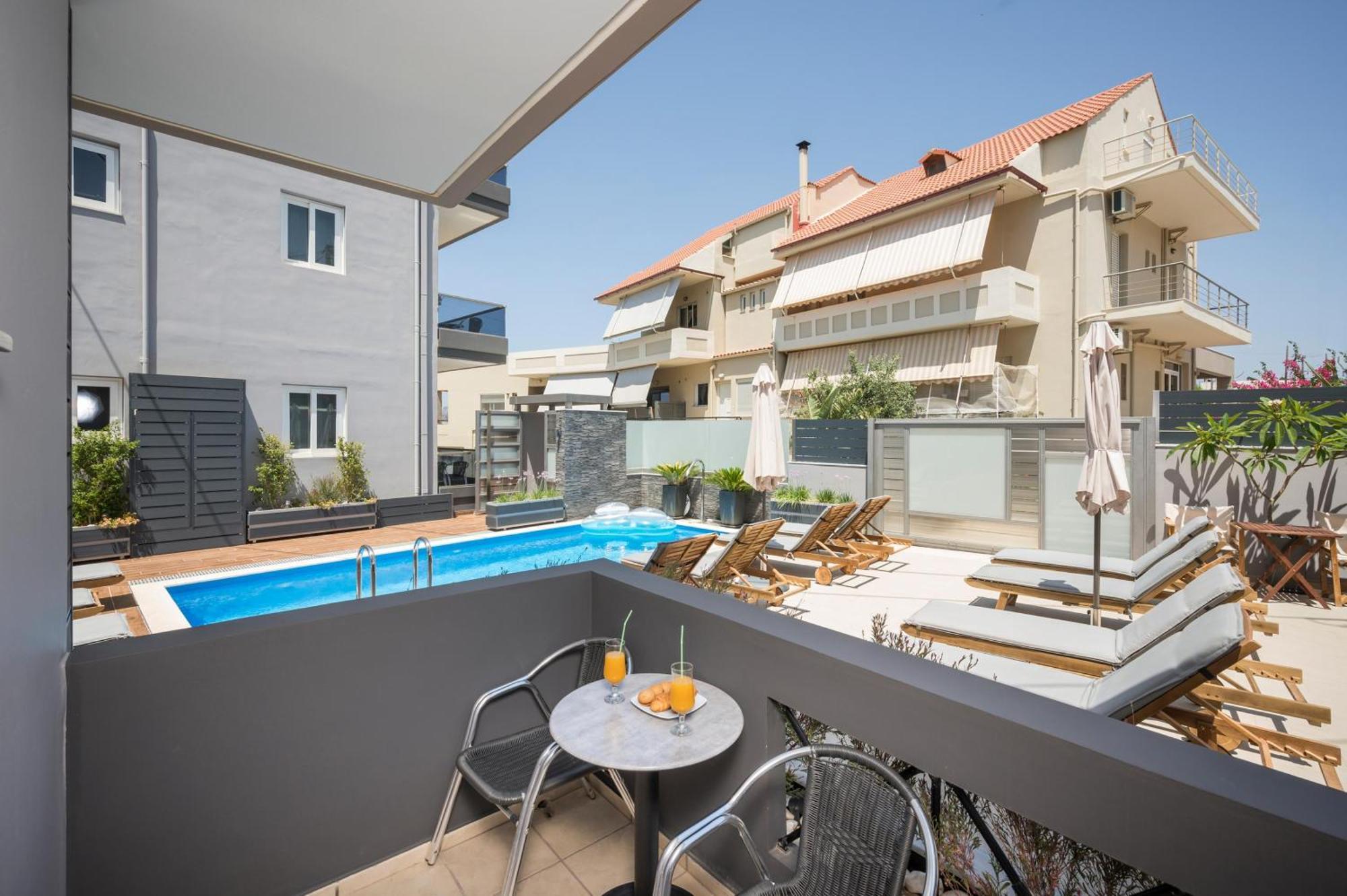 Sun Ray Luxury Apartments Agia Marina Exteriér fotografie
